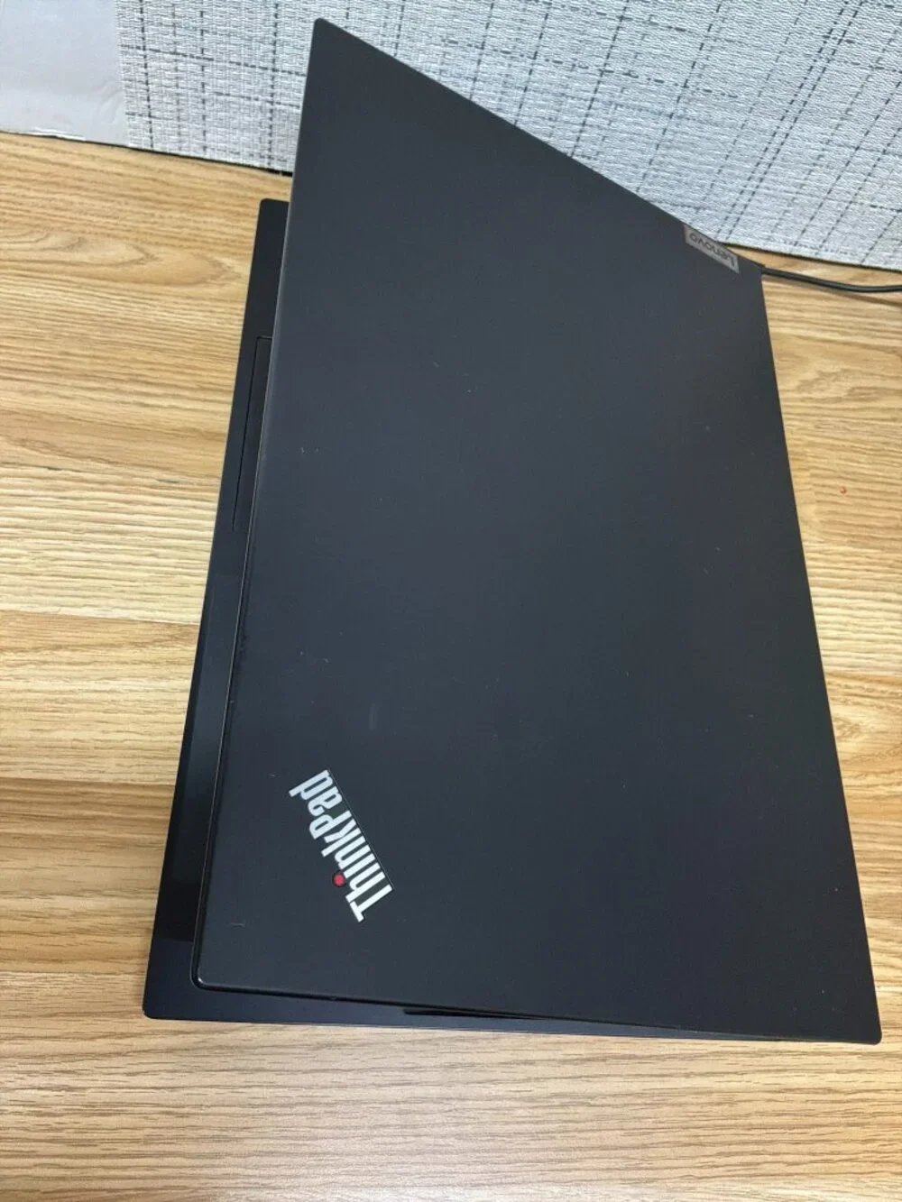 Lenovo ThinkPad T15p Gen 1 15.6
